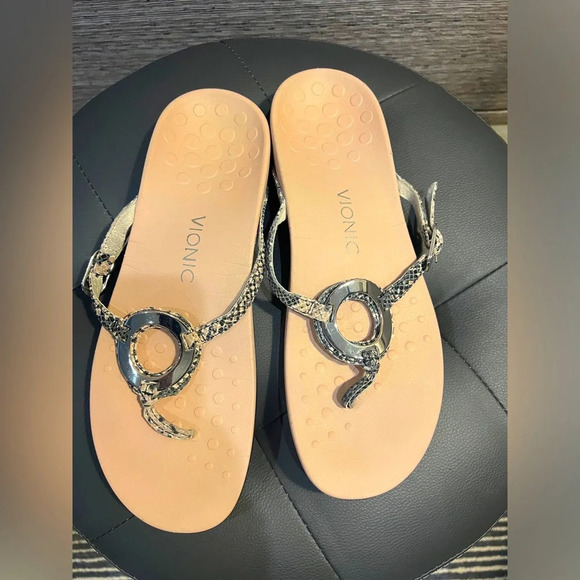 Vionic women's Karina flip flops size 11 - Picture 1 of 9